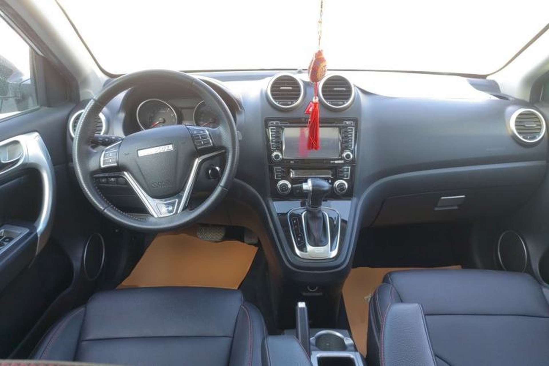 Used Haval H6 2017 Classic Edition 1.5T Automatic Two-Wheel Drive Elite Model Center Console