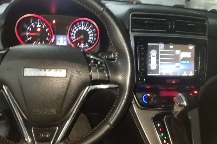 Used Haval H6 2017 Red-Label Sport Edition 1.5T Automatic Two-Wheel Drive Luxury Model Center Console