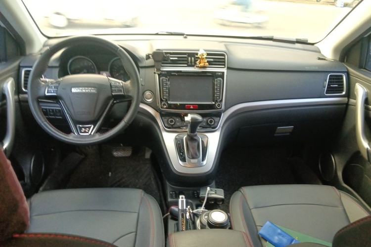 Used Haval H6 2017 Red-Label Sport Edition 1.5T Automatic Two-Wheel Drive Luxury Model Center Console