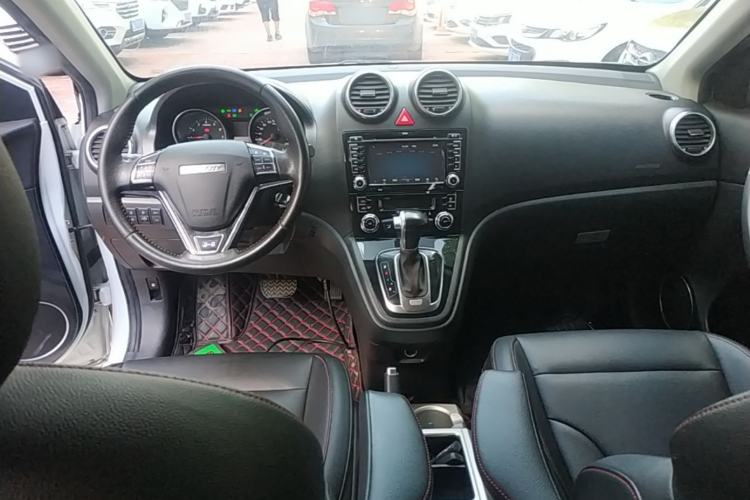 Used Haval H6 2017 Classic Edition 1.5T Automatic Two-Wheel Drive Urban Model Center Console