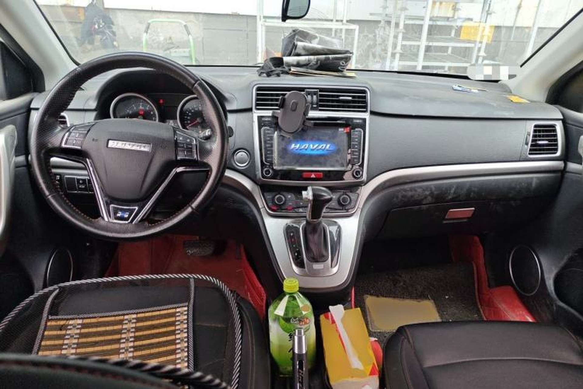 Used Haval H6 2017 Revised Blue-Label Sport Version 1.5T Automatic Two-Wheel Drive Luxury Trim Center Console