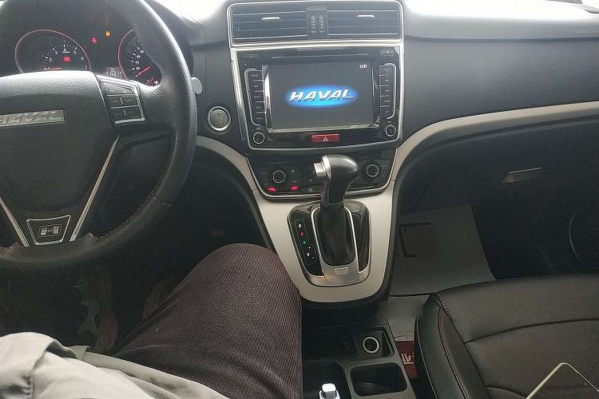 Used Haval H6 2017 Red-Label Sport Edition 1.5T Automatic Two-Wheel Drive Luxury Model Center Console