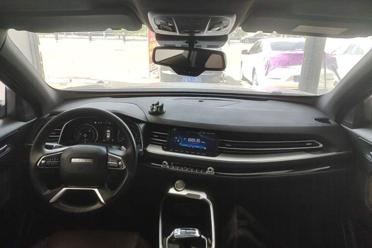 Used Haval H6 2017 Blue Label 2.0T Automatic Two-Wheel Drive Smart Edition Center Console