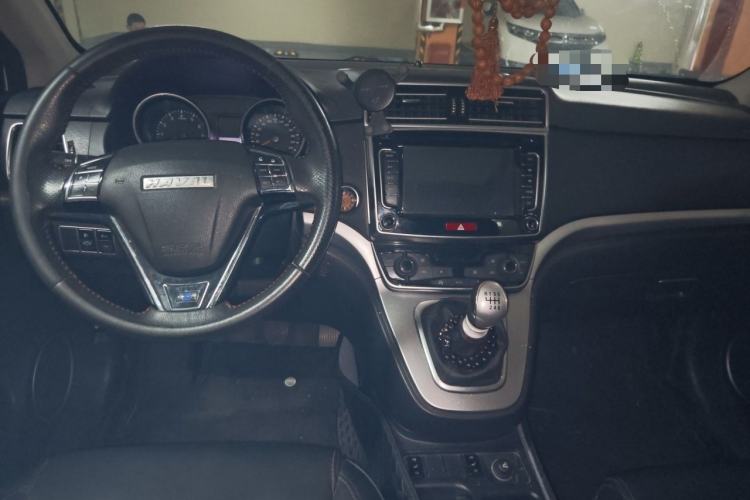 Used Haval H6 2017 Blue Label Sport Edition 1.5T Manual Two-Wheel Drive Elite Model Center Console