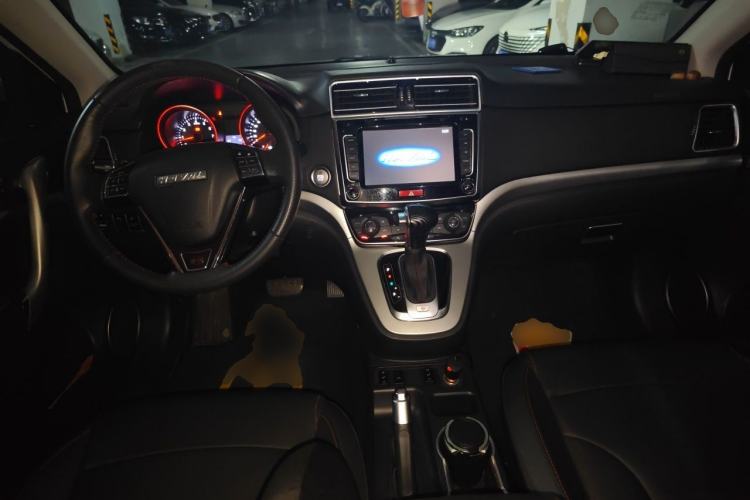 Used Haval H6 2017 Red-Label Sport Edition 1.5T Automatic Two-Wheel Drive Luxury Model Center Console