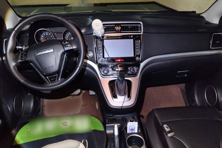 Used Haval H6 2017 Red-Label Sport Edition 1.5T Automatic Two-Wheel Drive Luxury Model Center Console