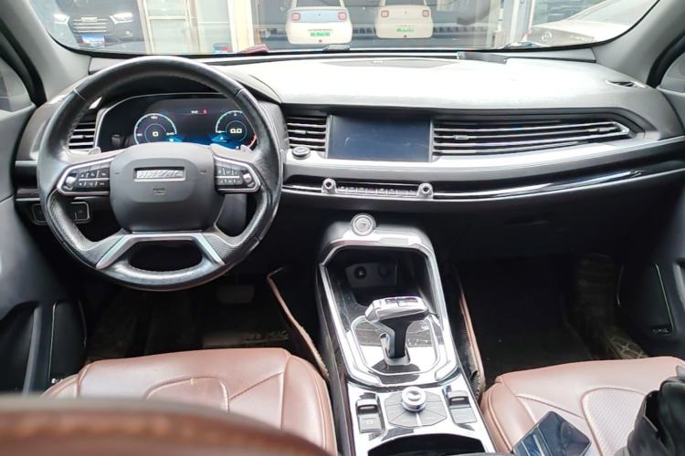 Used Haval H6 2017 Red Label 2.0T Automatic Two-Wheel Drive ZhiShang Model Center Console