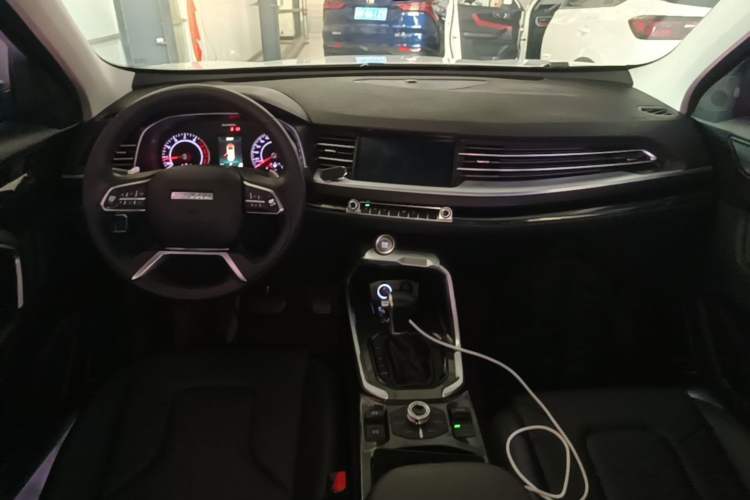 Used Haval H6 2017 Red-Label 1.5T Automatic Two-Wheel Drive Smart Edition Center Console