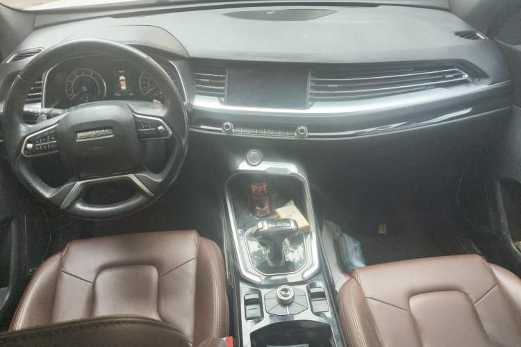 Used Haval H6 2017 Blue Label 2.0T Automatic Two-Wheel Drive Smart Edition Center Console