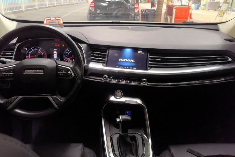 Used Haval H6 2017 Blue Label 1.5T Automatic Two-Wheel Drive Luxury Model Center Console