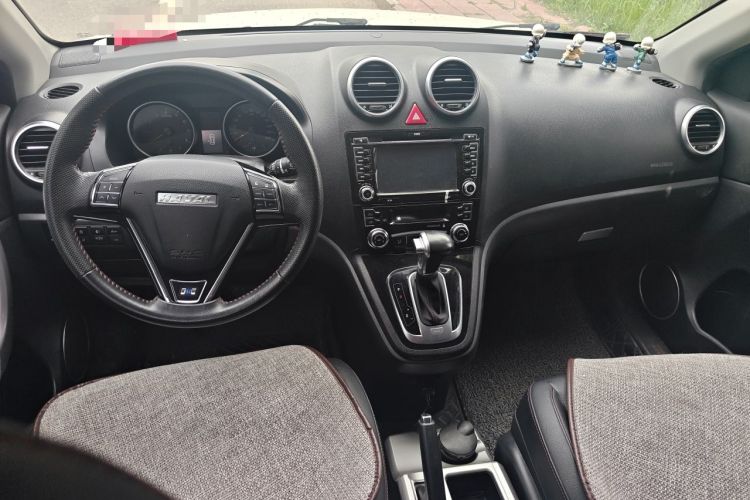 Used Haval H6 2017 Classic Edition 1.5T Automatic Two-Wheel Drive Urban Model Center Console