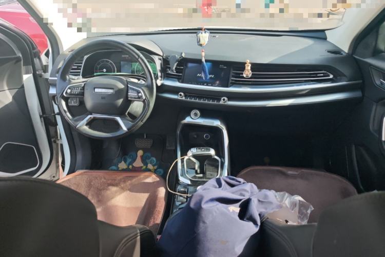 Used Haval H6 2017 Red Label 2.0T Automatic Two-Wheel Drive ZhiShang Model Center Console