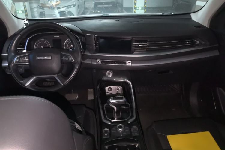 Used Haval H6 2017 Blue Label 2.0T Automatic Two-Wheel Drive Smart Edition Center Console