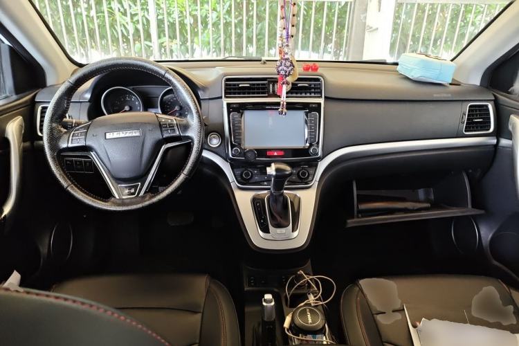 Used Haval H6 2017 Red-Label Sport Edition 1.5T Automatic Two-Wheel Drive Luxury Model Center Console