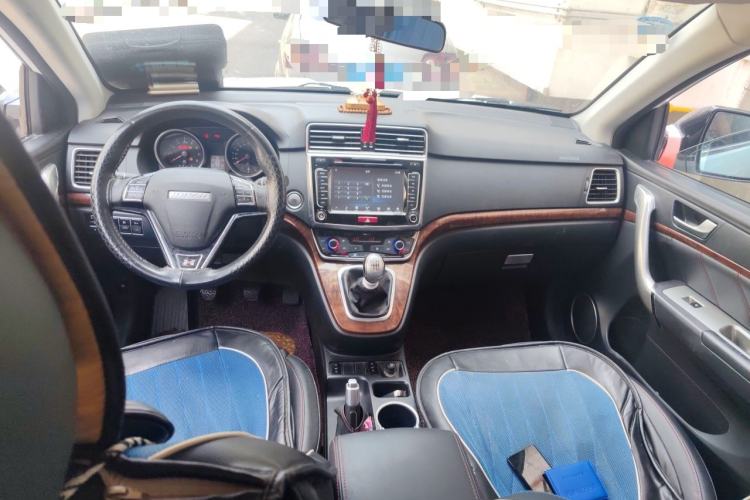 Used Haval H6 2017 Red-Label Sport Edition 1.5T Manual Two-Wheel Drive Elite Model Center Console