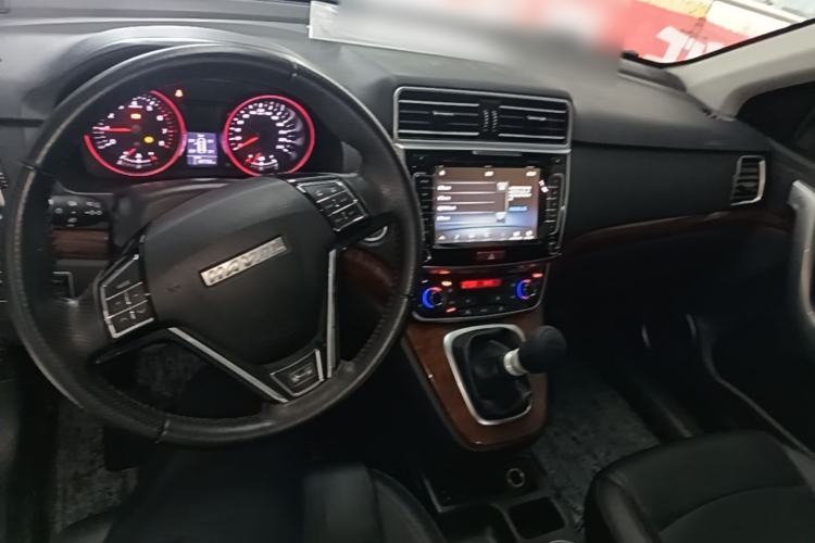 Used Haval H6 2017 Red-Label Sport Edition 1.5T Manual Two-Wheel Drive Elite Model Center Console