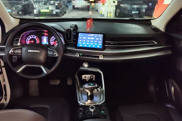 Used Haval H6 2017 Red Label 2.0T Automatic Two-Wheel Drive ZhiShang Model Center Console