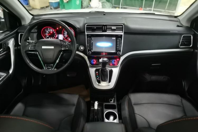 Used Haval H6 2017 Red-Label Sport Edition 1.5T Automatic Two-Wheel Drive Luxury Model Center Console