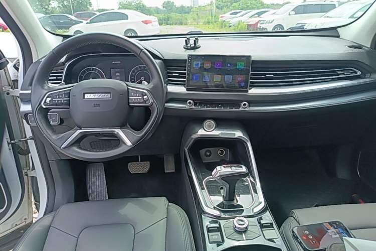 Used Haval H6 2017 Blue Label 2.0T Automatic Two-Wheel Drive Smart Edition Center Console