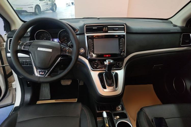 Used Haval H6 2017 Red-Label Sport Edition 1.5T Automatic Two-Wheel Drive Luxury Model Center Console