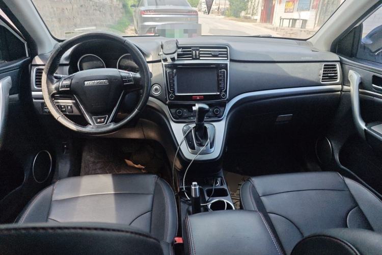 Used Haval H6 2017 Red-Label Sport Edition 1.5T Automatic Two-Wheel Drive Luxury Model Center Console