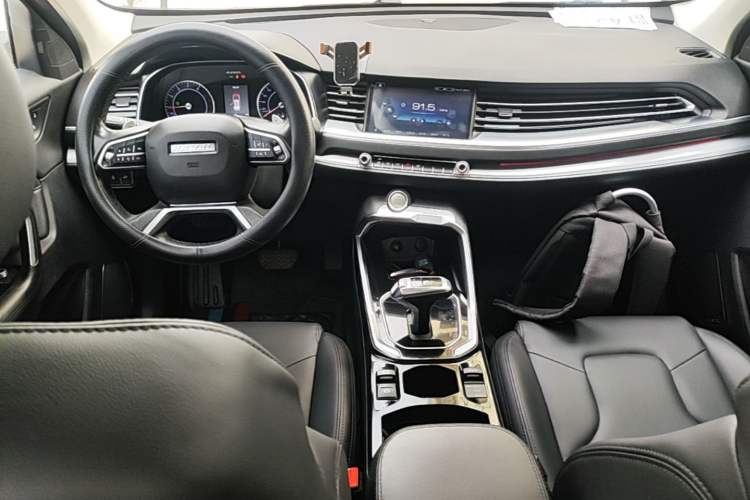 Used Haval H6 2017 Red-Label 1.3T Automatic Two-Wheel Drive Fashion Edition Center Console