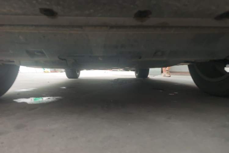 Used Haval H6 2017 Red Label 2.0T Automatic Two-Wheel Drive ZhiShang Model Chassis Front
