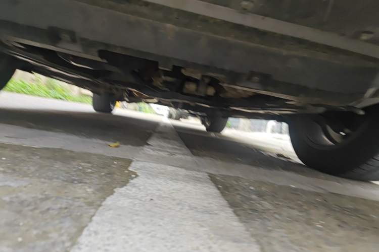 Used Haval H6 2017 Red Label 2.0T Automatic Two-Wheel Drive ZhiShang Model Chassis Front