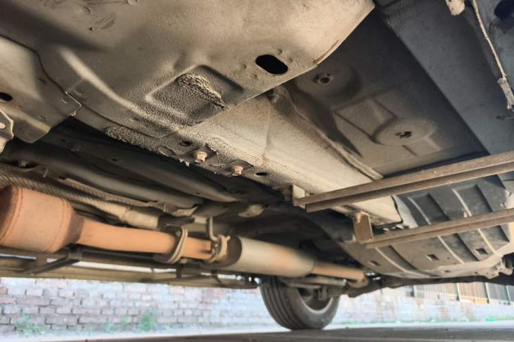 Used Haval H6 2017 Red Label 2.0T Automatic Two-Wheel Drive ZhiShang Model Chassis Front Left