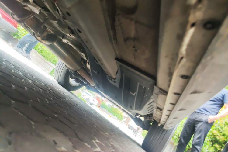 Used Haval H6 2017 Blue Label 1.5T Automatic Two-Wheel Drive ZhiShang Model Chassis Front Left