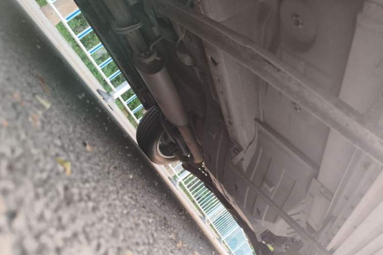Used Haval H6 2017 Red Label 2.0T Automatic Two-Wheel Drive ZhiShang Model Chassis Front Left