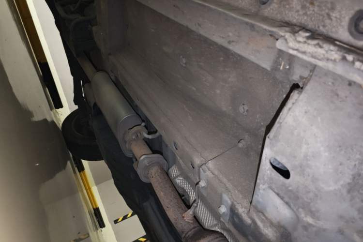 Used Haval H6 2017 Blue Label 2.0T Automatic Two-Wheel Drive Smart Edition Chassis Front Right
