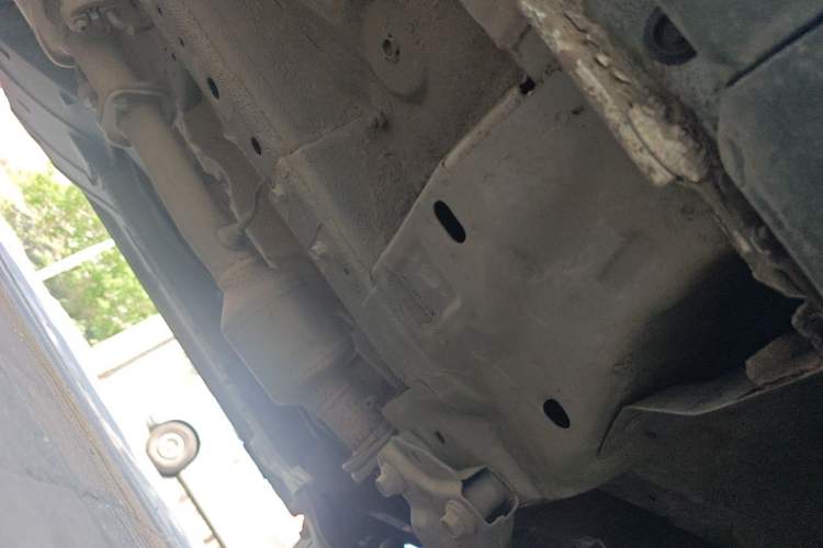 Used Haval H6 2017 Red Label 2.0T Automatic Two-Wheel Drive ZhiShang Model Chassis Front Right