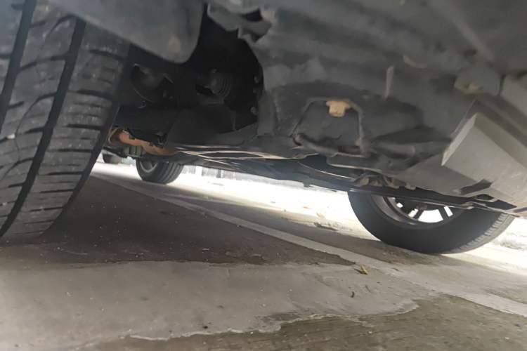 Used Haval H6 2017 Red Label 2.0T Automatic Two-Wheel Drive ZhiShang Model Chassis Front Right
