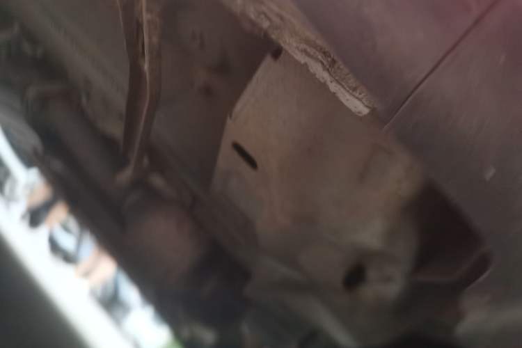 Used Haval H6 2017 Red Label 2.0T Automatic Two-Wheel Drive ZhiShang Model Chassis Front Right