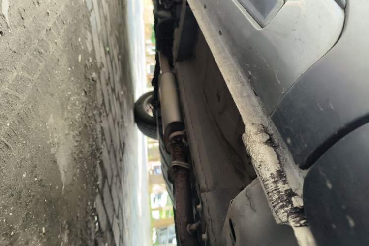 Used Haval H6 2017 Red Label 2.0T Automatic Two-Wheel Drive ZhiShang Model Chassis Front Right