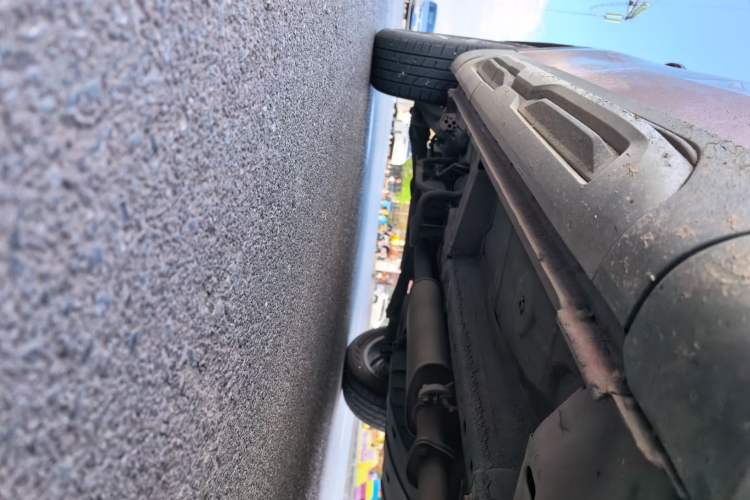 Used Haval H6 2017 Red Label 2.0T Automatic Two-Wheel Drive ZhiShang Model Chassis Front Right