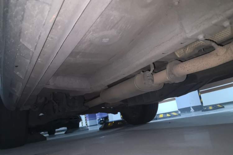 Used Haval H6 2017 Blue Label 2.0T Automatic Two-Wheel Drive Smart Edition Chassis Front Right