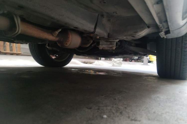 Used Haval H6 2017 Red Label 2.0T Automatic Two-Wheel Drive ZhiShang Model Chassis Front Right