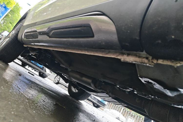 Used Haval H6 2017 Red Label 2.0T Automatic Two-Wheel Drive ZhiShang Model Chassis Front Right