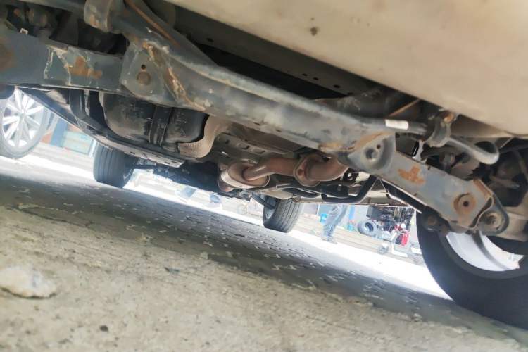 Used Haval H6 2017 Blue Label 1.5T Automatic Two-Wheel Drive ZhiShang Model Chassis Rear
