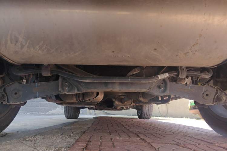 Used Haval H6 2017 Red Label 2.0T Automatic Two-Wheel Drive ZhiShang Model Chassis Rear
