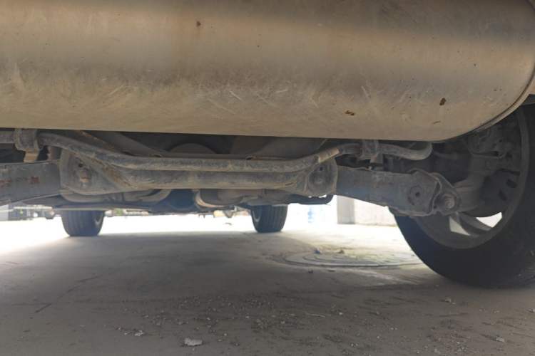 Used Haval H6 2017 Red Label 2.0T Automatic Two-Wheel Drive ZhiShang Model Chassis Rear