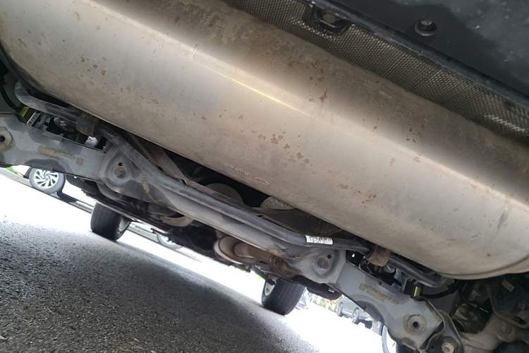 Used Haval H6 2017 Red Label 2.0T Automatic Two-Wheel Drive ZhiShang Model Chassis Rear