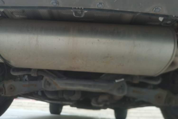 Used Haval H6 2017 Red Label 2.0T Automatic Two-Wheel Drive ZhiShang Model Chassis Rear