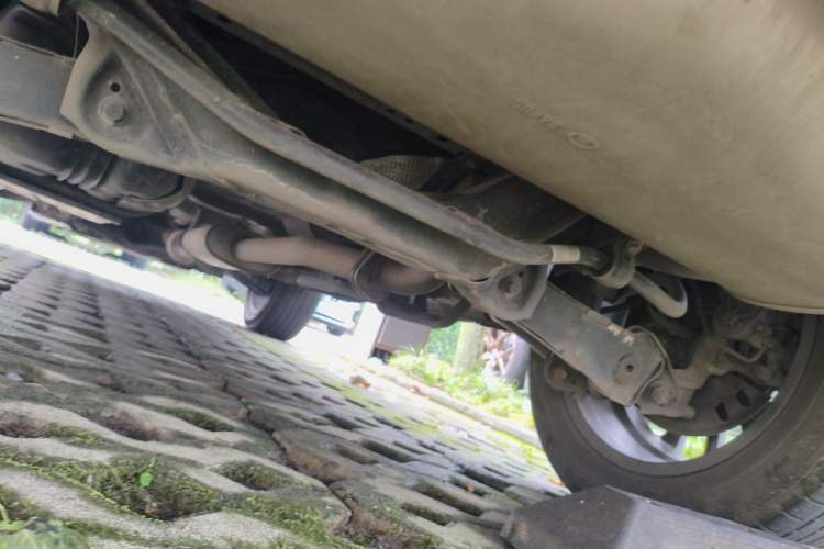 Used Haval H6 2017 Blue Label 1.5T Automatic Two-Wheel Drive ZhiShang Model Chassis Rear