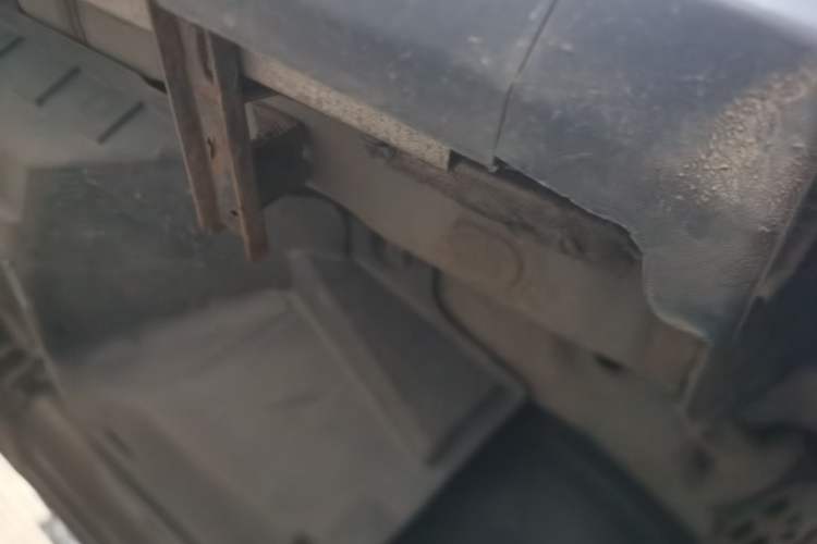 Used Haval H6 2017 Red Label 2.0T Automatic Two-Wheel Drive ZhiShang Model Chassis Rear Left