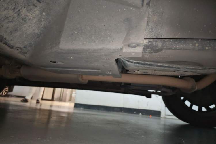 Used Haval H6 2017 Blue Label 1.5T Automatic Two-Wheel Drive ZhiShang Model Chassis Rear Left