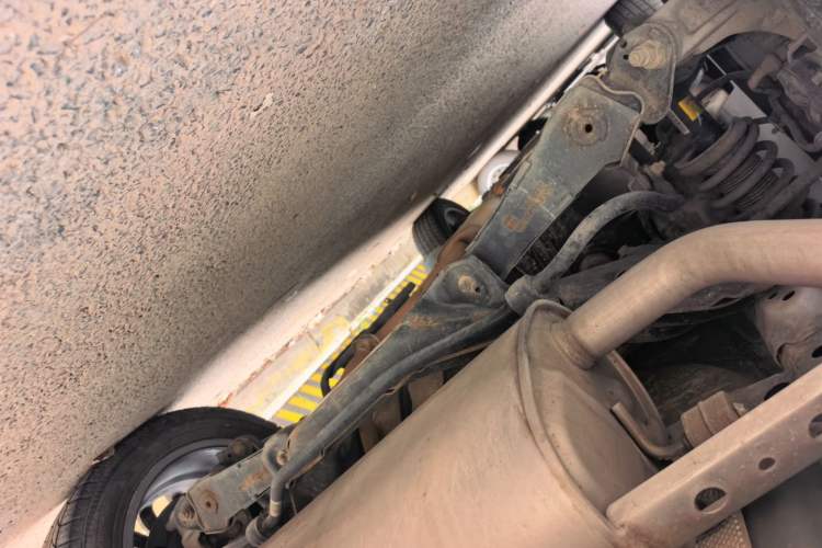 Used Haval H6 2017 Blue Label 1.5T Automatic Two-Wheel Drive ZhiShang Model Chassis Rear Left