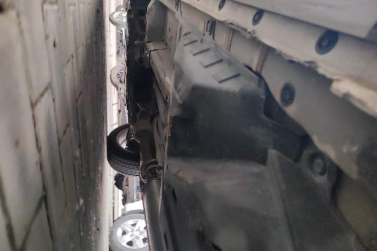 Used Haval H6 2017 Red Label 2.0T Automatic Two-Wheel Drive ZhiShang Model Chassis Rear Left